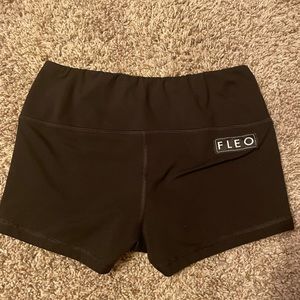Black FLEO HRO shorts